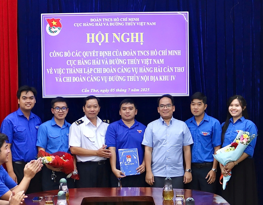 Ban chấp hành mới Đoàn TNCS Hồ Chí Minh Cảng vụ Hàng hải Cần Thơ