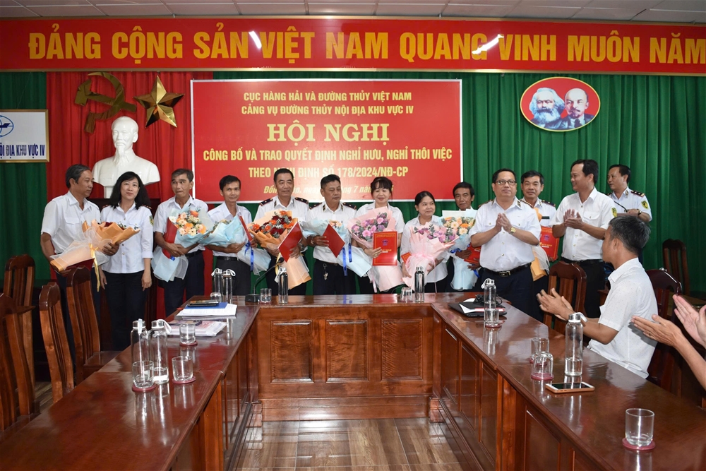 công chức, viên chức và người lao động nghỉ hưu trước tuổi